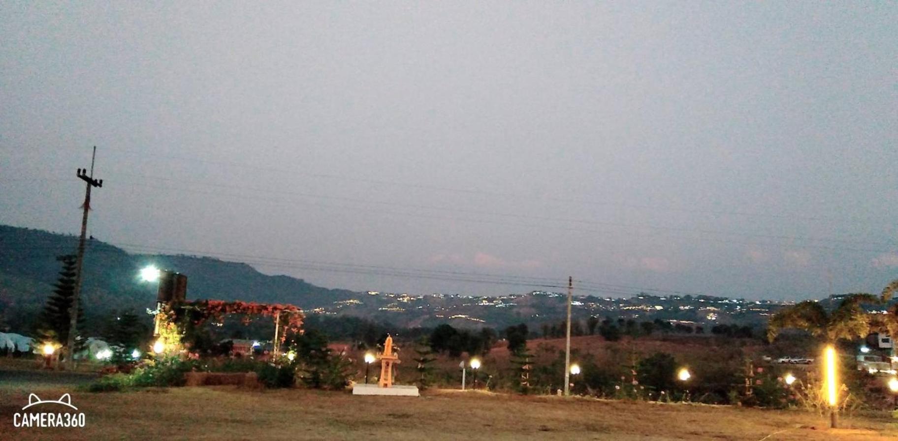 เฟรนด์แคมป์ Villa Khao Kho Ruang foto
