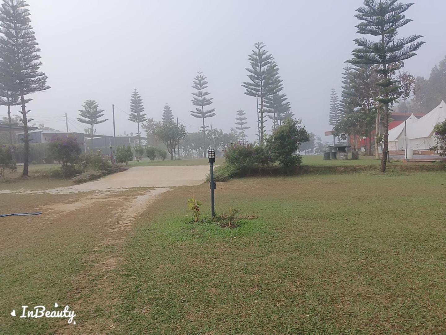 เฟรนด์แคมป์ Villa Khao Kho Bagian luar foto