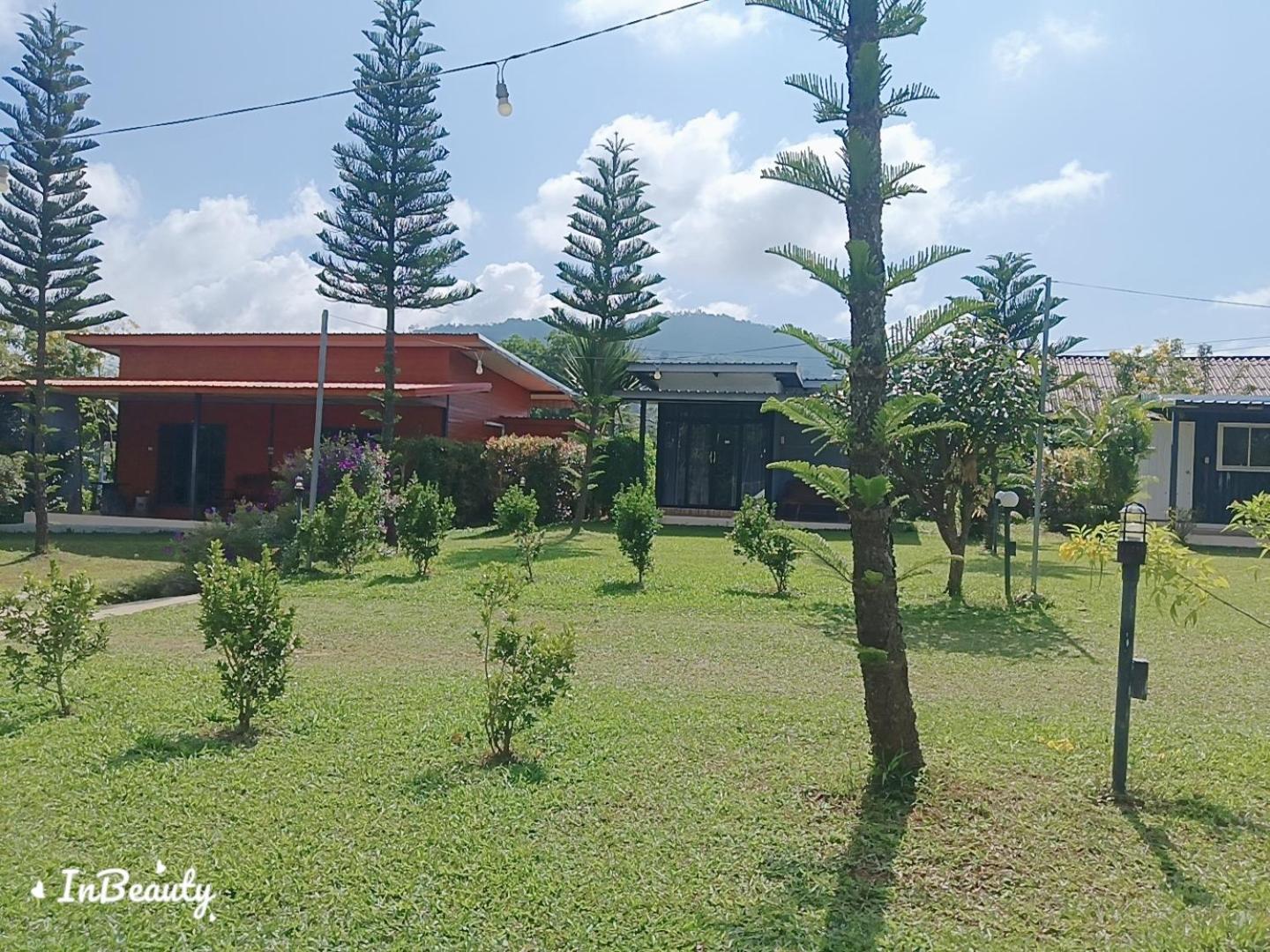 เฟรนด์แคมป์ Villa Khao Kho Bagian luar foto