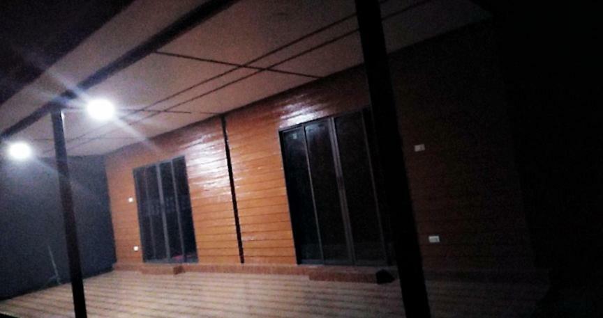เฟรนด์แคมป์ Villa Khao Kho Bagian luar foto